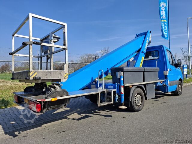 Plataforma elevadora sobre camión Palfinger P260 B