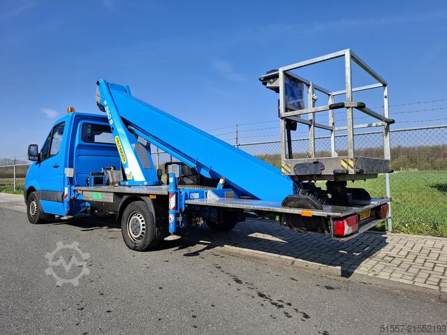 Plataforma elevadora sobre camión Palfinger P260 B