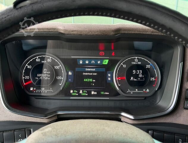 Standardni vlačilec SCANIA R500 NGS EURO 6 RETARDER FULL AIR 4-POINTS AIRSU