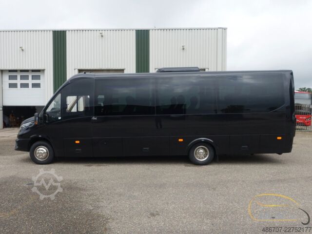 Reisebus IVECO Rosero First Busworld Edition 31 Sitze Euro 6