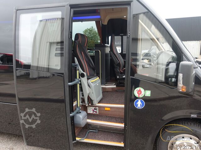 Reisebus IVECO Rosero First Busworld Edition 31 Sitze Euro 6