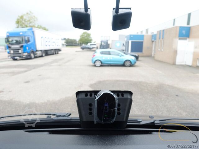 Reisebus IVECO Rosero First Busworld Edition 31 Sitze Euro 6