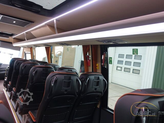 Reisebus IVECO Rosero First Busworld Edition 31 Sitze Euro 6