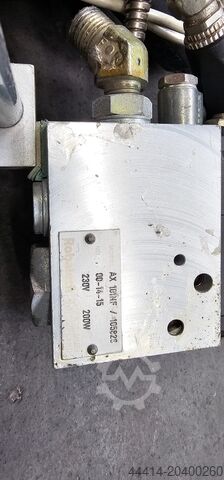 Autres machines de transformation Robatech Heizschläuche und Leimköpfe