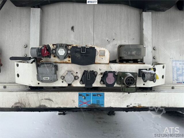 Refrigerated/freezer transport Schmitz Cargobull closed semi trailer w/ refrigerator/freezer unit
