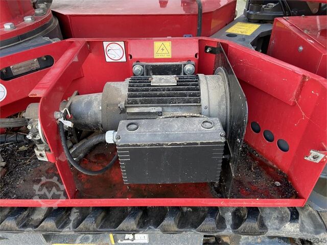 Шарнирно-телескопическая рабочая платформа Hinowa Lightlift 26.14 (4693)