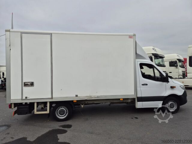 Kastiga veoauto Mercedes-Benz Sprinter 314 CDI