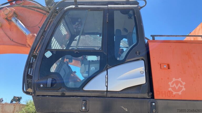 Kettenbagger Hitachi ZX870-5G with quickcoupler and 2 buckets