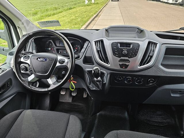 Matkalaukku FORD TRANSIT 2.0 Bakwagen Laadklep