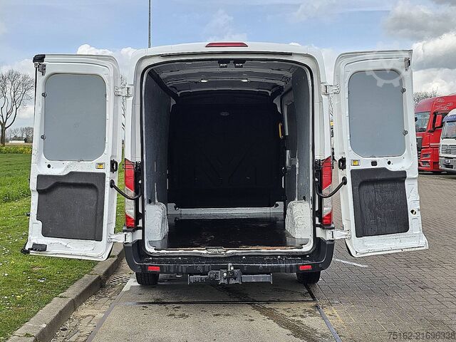 High-roof van FORD TRANSIT 2.0 L2H2 Euro6 Trekhaak!