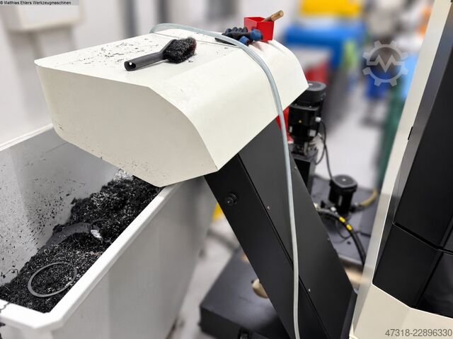 Milling machining centers - universal DMG MORI CMX 50 U