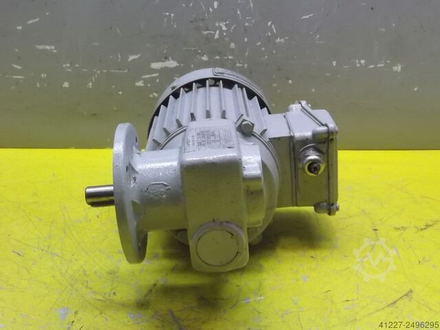 Motorreductor 0,25 kW 151 rpm Affeldt 1S32F-71 S/4 MKK