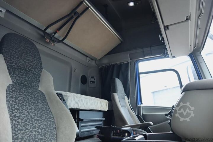 全地形起重机 DAF CF85 With HMF 85t/m Crane Dutch Registration, HMF