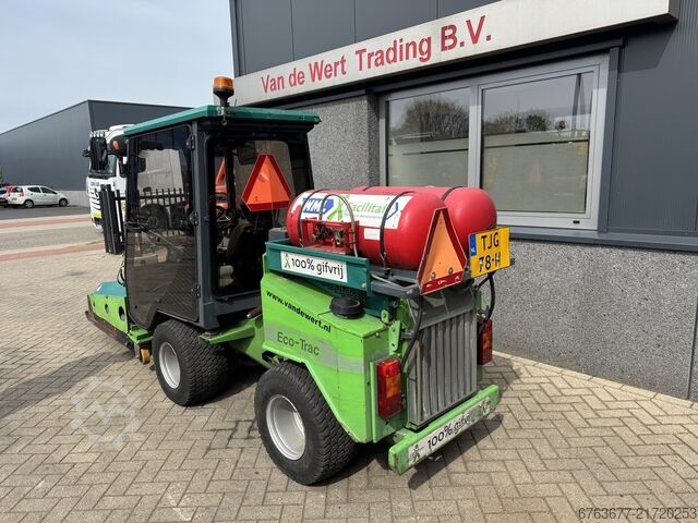 Nimos ECO-TRAC Controlo de Ervas Daninhas / Queimador de Ervas / Portador de Ferramentas Yanmar Dies NIMOS ECO-TRAC Weedcontrol / Onkruidbrander / Werktuigdrager Yanmar Diesel 4WD 2014