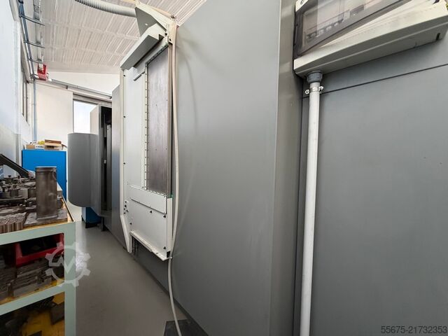 ৫-অক্ষ ভার্টিক্যাল মেশিনিং সেন্টার Deckel Maho DMF 220 LINEAR