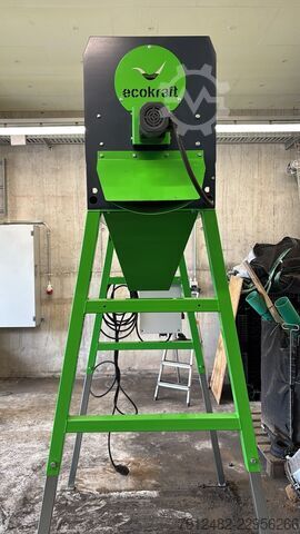 Pelletöi hienojakoista biomassaa | EcoKraft RP18 GEN2 pellettipuristin siilolla ja seulalla EcoKraft AG RP18 GEN2