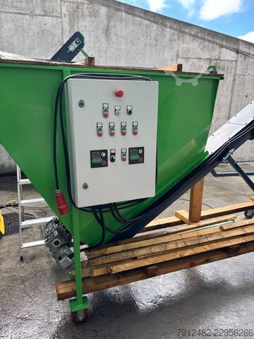 Pelletöi hienojakoista biomassaa | EcoKraft RP18 GEN2 pellettipuristin siilolla ja seulalla EcoKraft AG RP18 GEN2