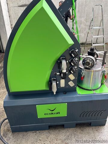 Pelletöi hienojakoista biomassaa | EcoKraft RP18 GEN2 pellettipuristin siilolla ja seulalla EcoKraft AG RP18 GEN2