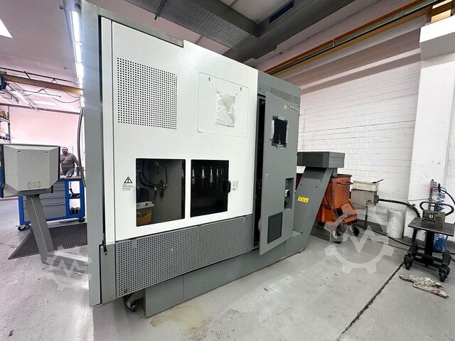 Vertical machining center DECKEL MAHO DMC 104 V