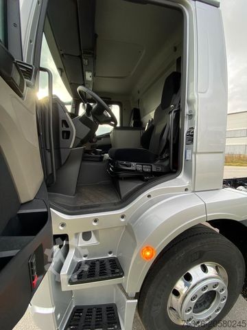 Kamion s izmjenjivom nadogradnjom MAN TGM 18.250 4x2 LL/FG/RS 5.775 mm/NL 12,2 to/Neu