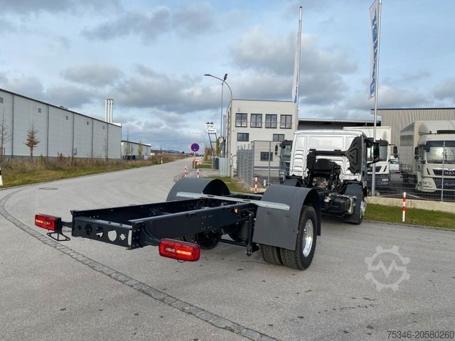 Sandučar kamion MAN TGM 18.250 4x2 LL/FG/RS 5.775 mm/NL 12,2 to/Neu