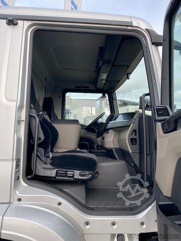 Nákladné auto s plochou korbou a plachtou MAN TGM 18.250 4x2 LL/FG/RS 5.775 mm/NL 12,2 to/Neu
