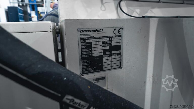 Mesin cetak injeksi BATTENFELD HM 300/1330
