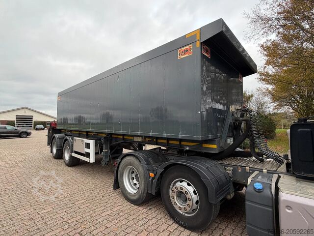 Truk jungkit AJK KRAANTRAILER MET RADIO REMOTE VOOR ZAND!!