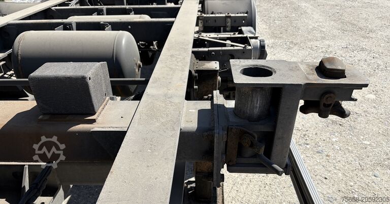 Výmena podvozku prívesu sonstige BDF Multiwechsler Verzinkt Breitreifen