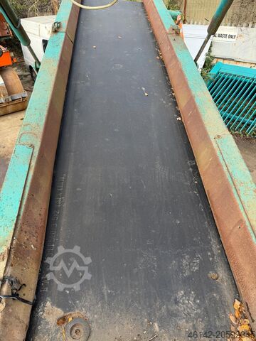 Planta de cribado sobre orugas Powerscreen Warrior 1400