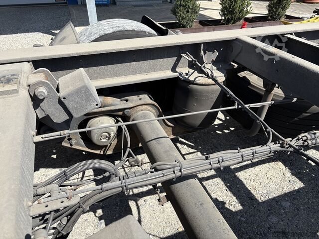 Šasija koja se može razmenjivati u trejleru sonstige BDF Multiwechsler Verzinkt Breitreifen