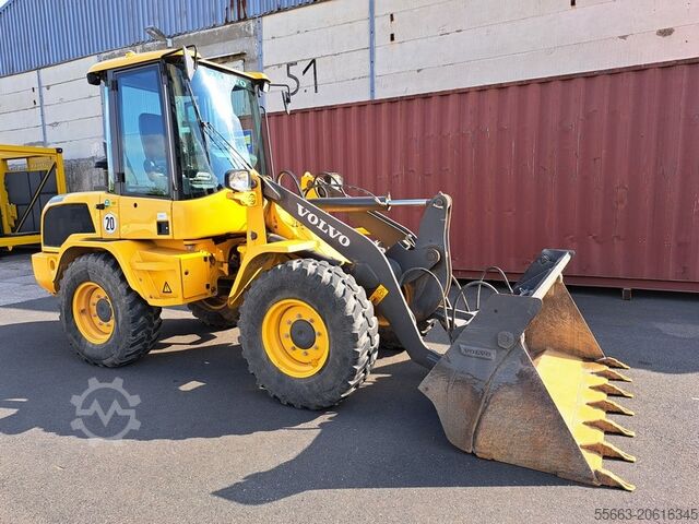 Ładowarka kołowa nr 18 Volvo L 30 G