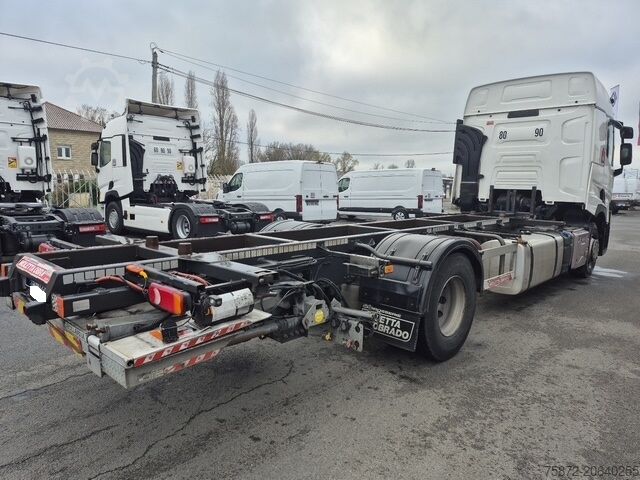 Truk kotak Renault T 430 DTI 11 LITROS EURO 6 19 BDF