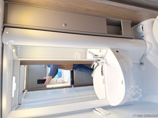 Alkovinis kemperis CARADO pro A 132 AUTOMATIK, NAVI+RFK, SAT+TV