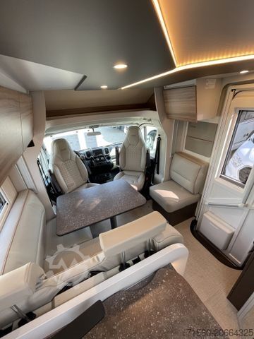 Pusiau integruotas kemperis BÜRSTNER B66 TD 690 ** Sondermodell B66 **