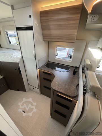 Pusiau integruotas kemperis BÜRSTNER B66 TD 690 ** Sondermodell B66 **