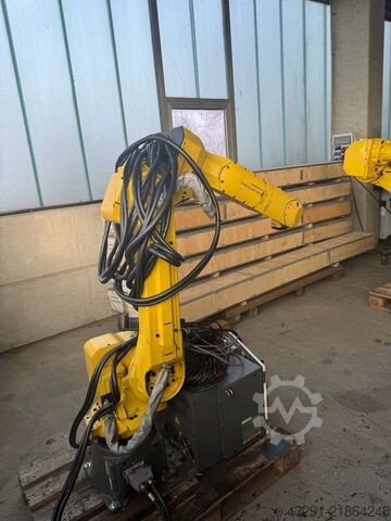 Robot công nghiệp FANUC M20iA , R30iA