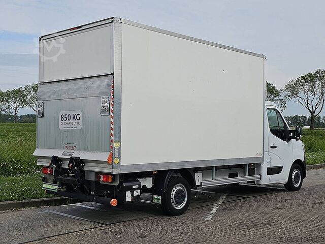 Kofer RENAULT MASTER 2.3 Bakwagen Laadklep!