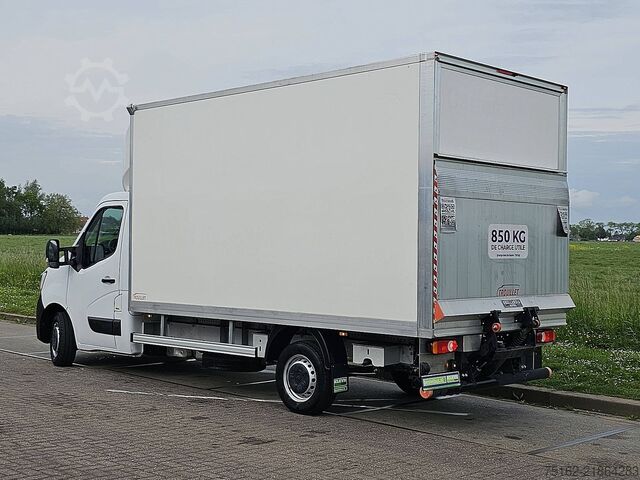 Kofer RENAULT MASTER 2.3 Bakwagen Laadklep!