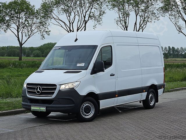 High-roof van MERCEDES-BENZ SPRINTER 316 L2H2 Mbux RWD Autom!
