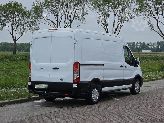 High-roof van FORD TRANSIT 2.0 L2H2 Euro6 Trekhaak!