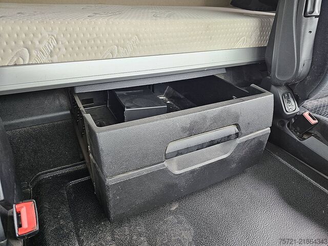 Standar-SZM MERCEDES-BENZ ACTROS 1851 LS Streamspace 2,30