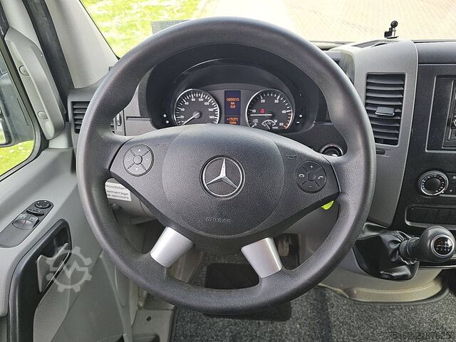 Camioneta familiar de techo alto MERCEDES-BENZ SPRINTER 519 L2H2 V6 3.0Ltr Airco