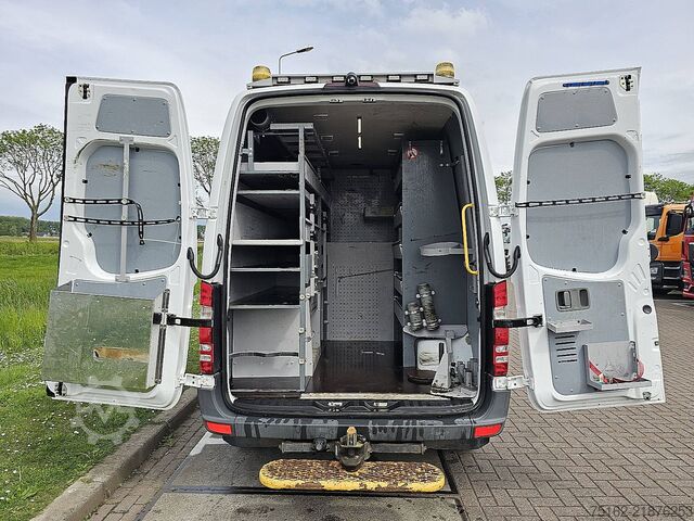 Camioneta familiar de techo alto MERCEDES-BENZ SPRINTER 519 L2H2 V6 3.0Ltr Airco