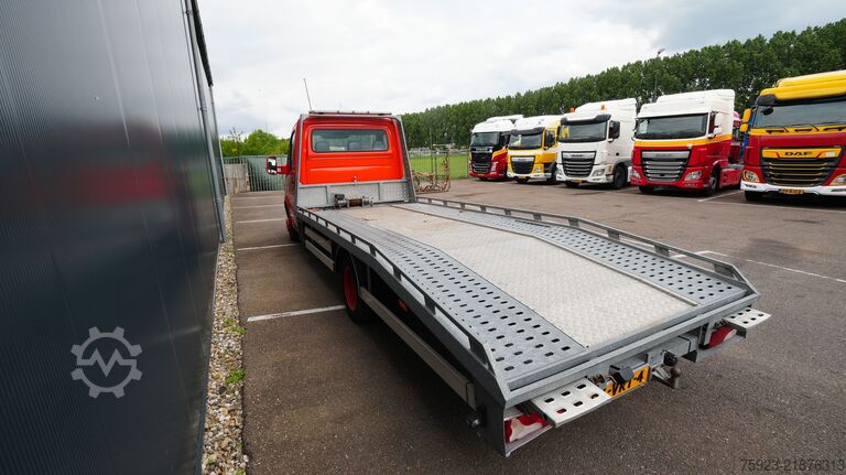 Automašīnu pārvadātājs furgons Mercedes-Benz 515 CDI Car transport broken engine broken engine