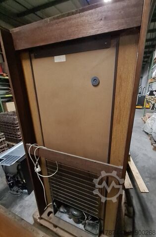 винен климатичен шкаф Eurocave E210 California