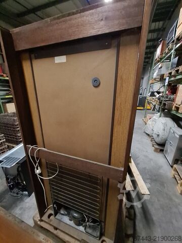 винен климатичен шкаф Eurocave E210 California