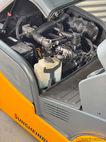 Челен товарач за LPG Jungheinrich TFG 320s - Service Neu - VW Motor - 4.5m Hub - 2t