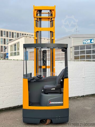 Truk reach Jungheinrich ETV 320 - Service Neu - Batterie 82% - 11.51M Hub -2t