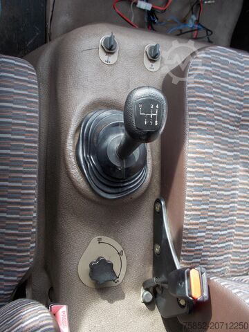 Transporter sa koferom Mercedes-Benz 917 AF exTHW Allrad 4x4 1. Hand 7,5 t